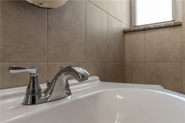 144 N Dithridge Street 206, Oakland, PA 15213