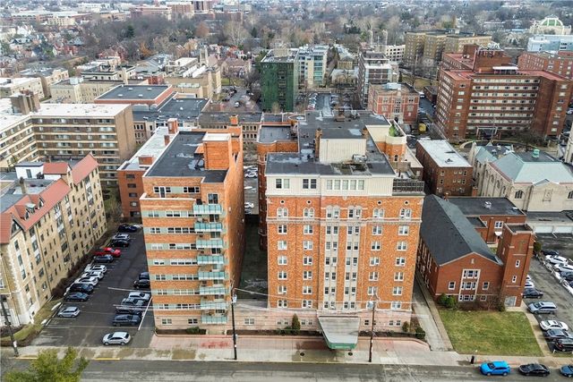 144 N Dithridge Street 206, Oakland, PA 15213