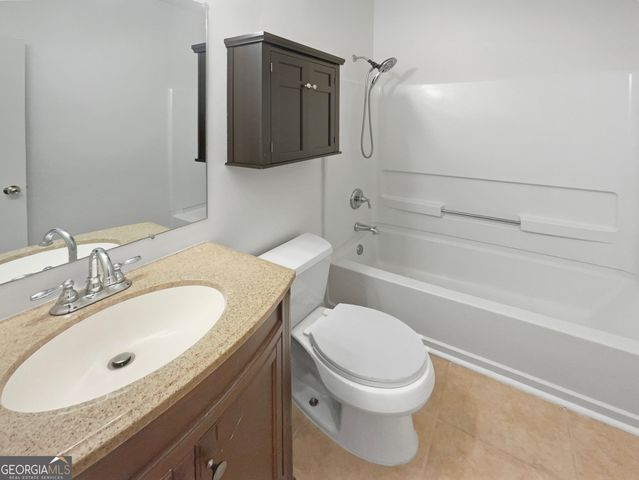 32 Island Shoals Road, Jackson, GA 30233