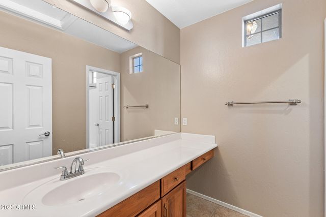 1715 E KENWOOD Street, Mesa, AZ 85203