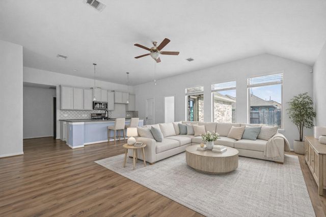 15602 Baronial Castle, Humble, TX 77346