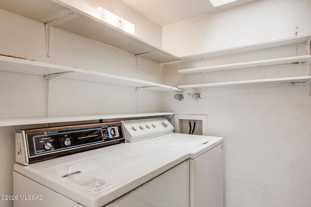 160 W Vista Grande Drive, Tucson, AZ 85704