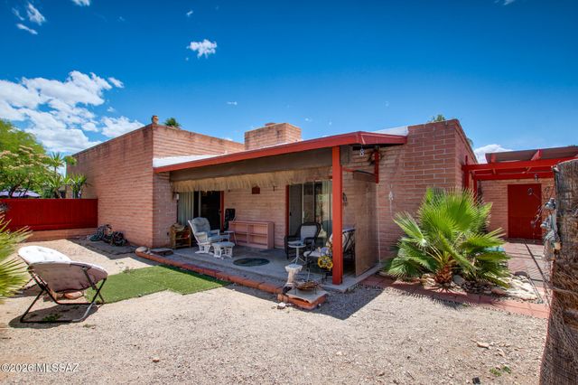 160 W Vista Grande Drive, Tucson, AZ 85704