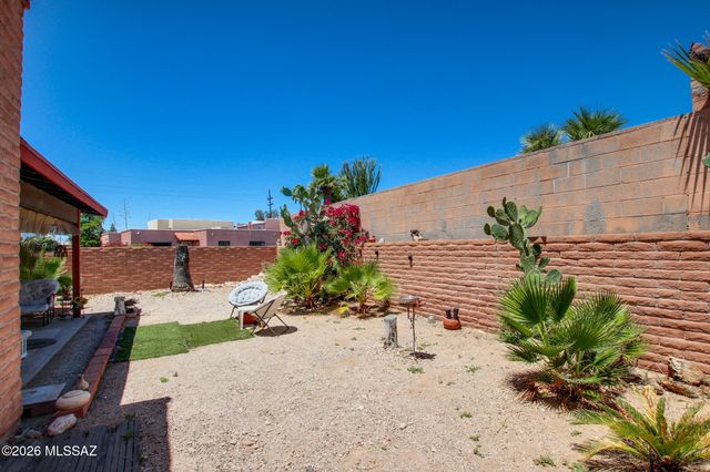 160 W Vista Grande Drive, Tucson, AZ 85704