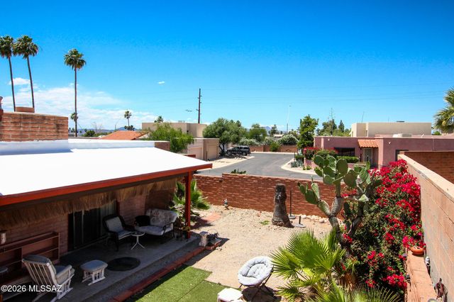 160 W Vista Grande Drive, Tucson, AZ 85704