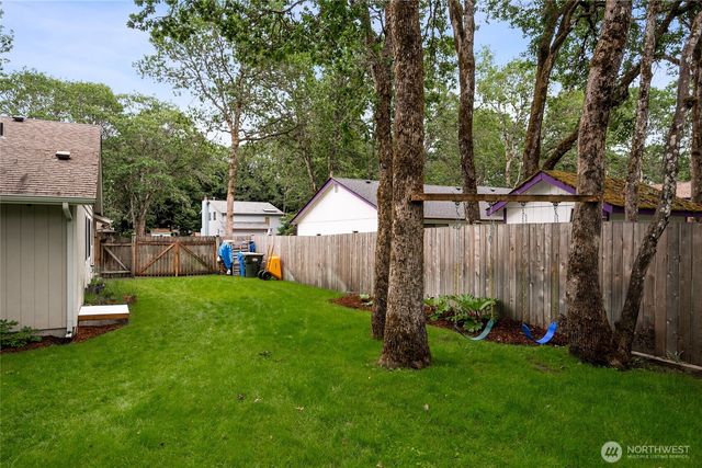 4627 SE Indian Summer Drive, Olympia, WA 98513