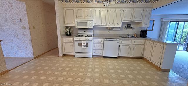 5911 Ralston Drive, Parma, OH 44129