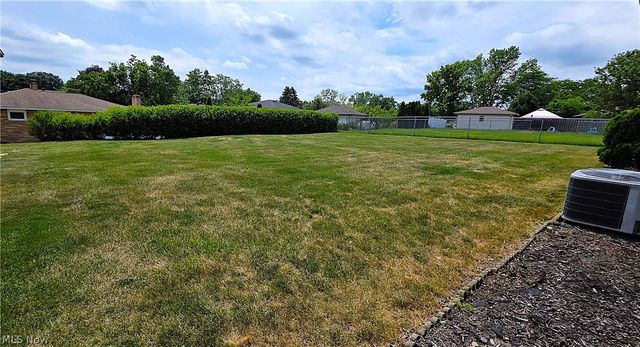 5911 Ralston Drive, Parma, OH 44129