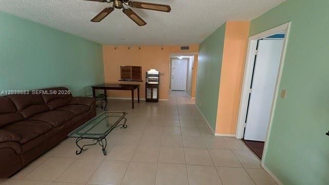 9200 SW 3rd Street 111, Boca Raton, FL 33428
