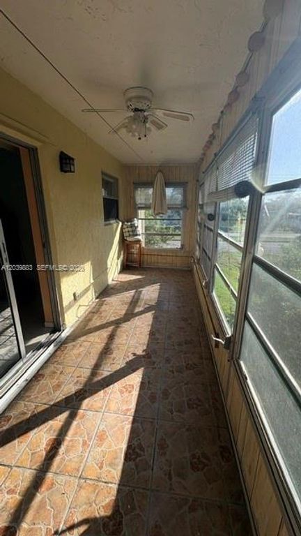 9200 SW 3rd Street 111, Boca Raton, FL 33428