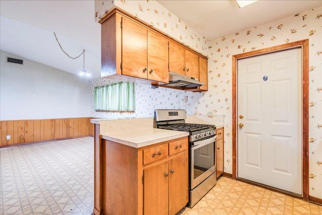 6626 Isabelle DR, Austin, TX 78752