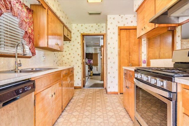 6626 Isabelle DR, Austin, TX 78752