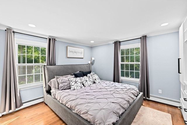 15 Surrey Ln, Sandwich, MA 02563