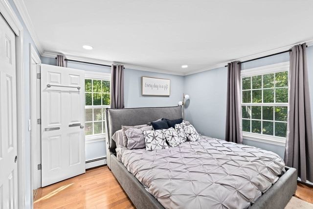 15 Surrey Ln, Sandwich, MA 02563