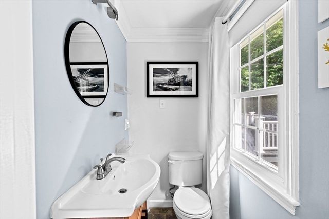 15 Surrey Ln, Sandwich, MA 02563