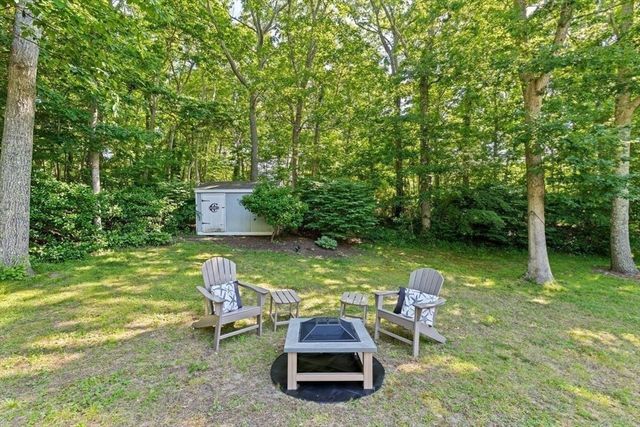 15 Surrey Ln, Sandwich, MA 02563