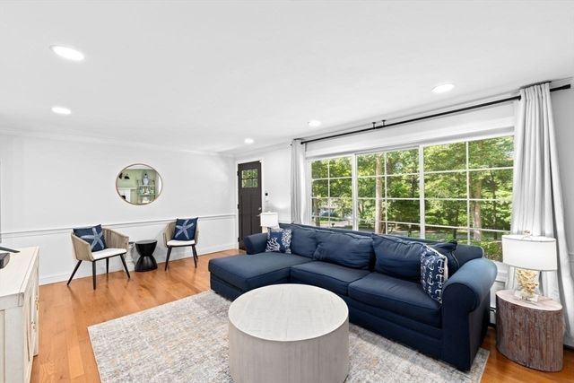 15 Surrey Ln, Sandwich, MA 02563