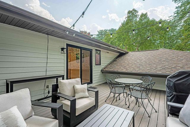 5405 GREENLEAF Drive, Madison, WI 53713