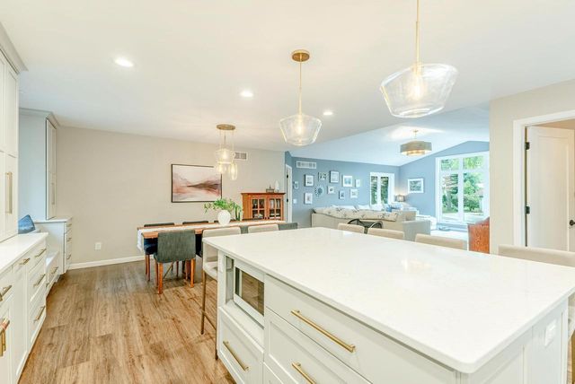 5405 GREENLEAF Drive, Madison, WI 53713