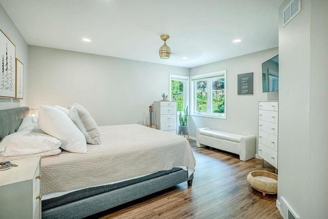 5405 GREENLEAF Drive, Madison, WI 53713
