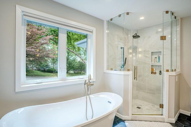 5405 GREENLEAF Drive, Madison, WI 53713