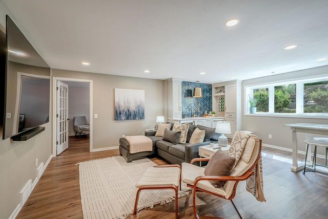 5405 GREENLEAF Drive, Madison, WI 53713