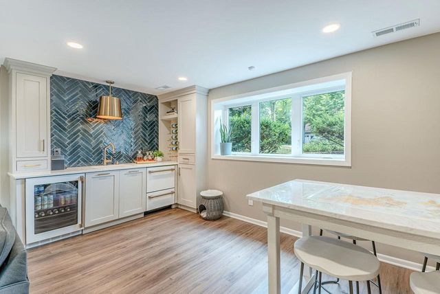 5405 GREENLEAF Drive, Madison, WI 53713