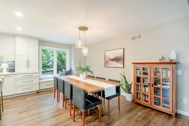 5405 GREENLEAF Drive, Madison, WI 53713
