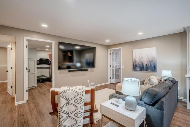 5405 GREENLEAF Drive, Madison, WI 53713
