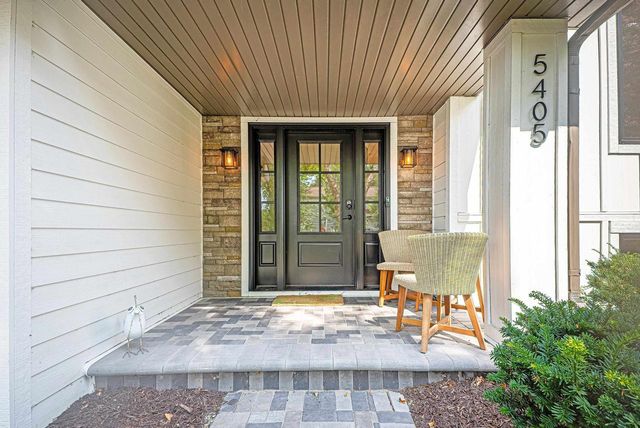 5405 GREENLEAF Drive, Madison, WI 53713
