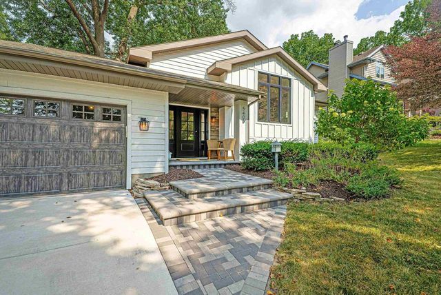 5405 GREENLEAF Drive, Madison, WI 53713