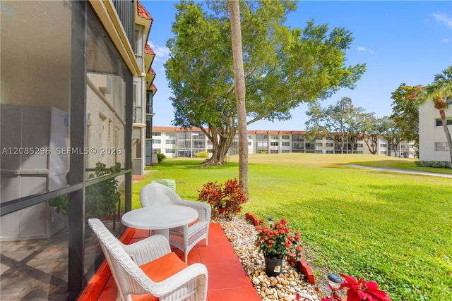 691 S Hollybrook Dr 26-105, Pembroke Pines, FL 33025