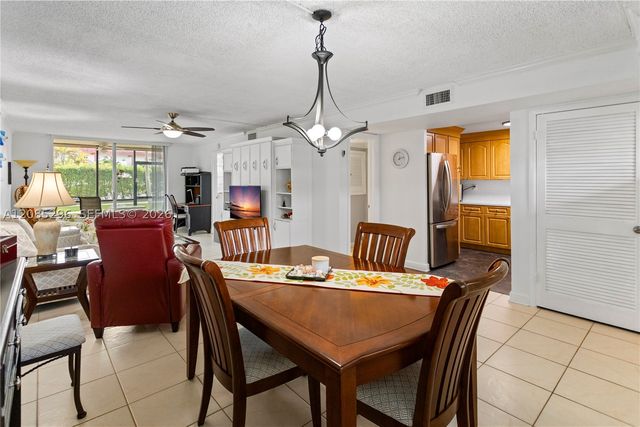 691 S Hollybrook Dr 26-105, Pembroke Pines, FL 33025
