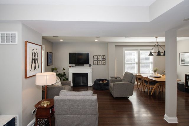 613 Ferdinand Avenue, Forest Park, IL 60130