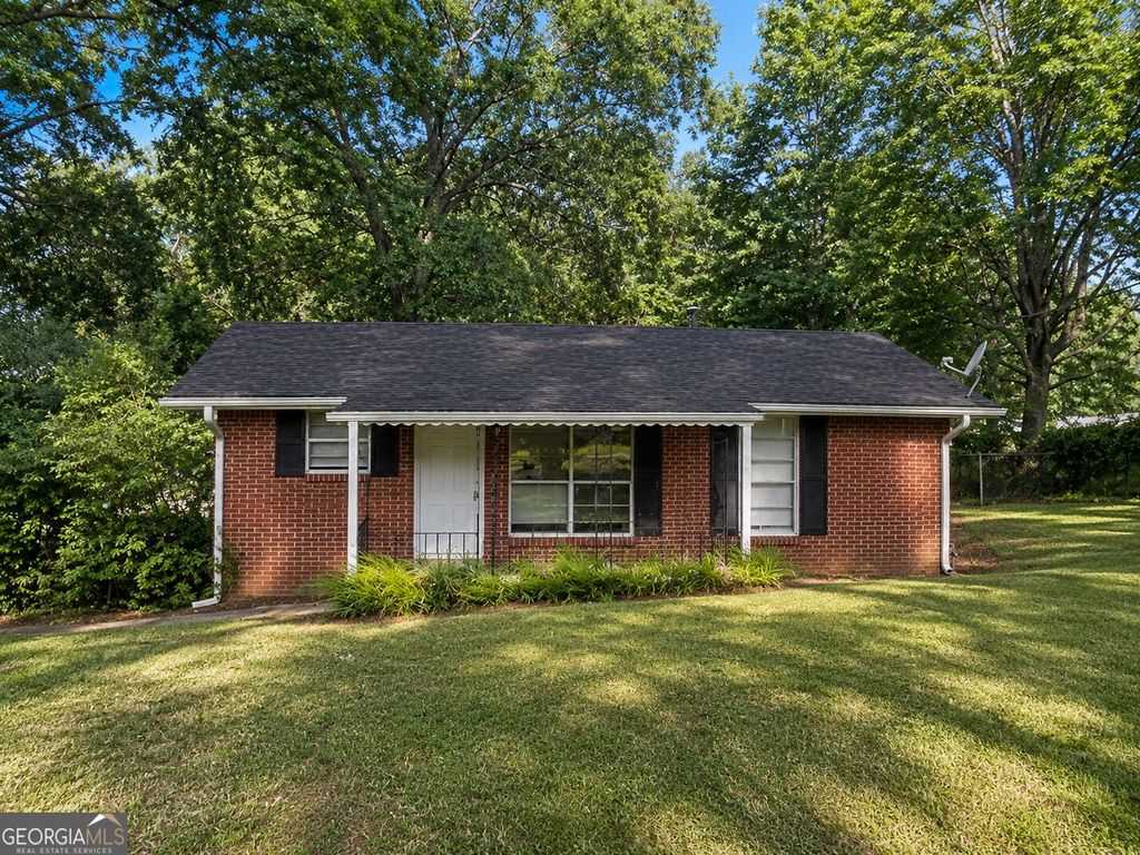 93 Forest Road, Stockbridge, GA 30281