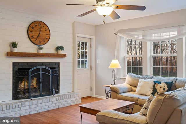 2406 CARROLL MILL RD, Phoenix, MD 21131