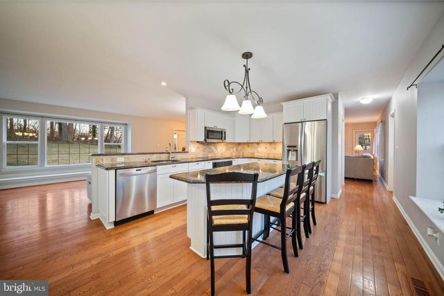 2406 CARROLL MILL RD, Phoenix, MD 21131