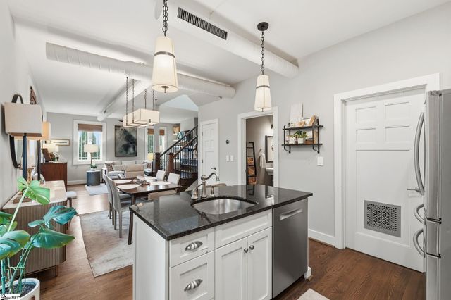 325 Hampton Avenue Unit 106, Greenville, SC 29601