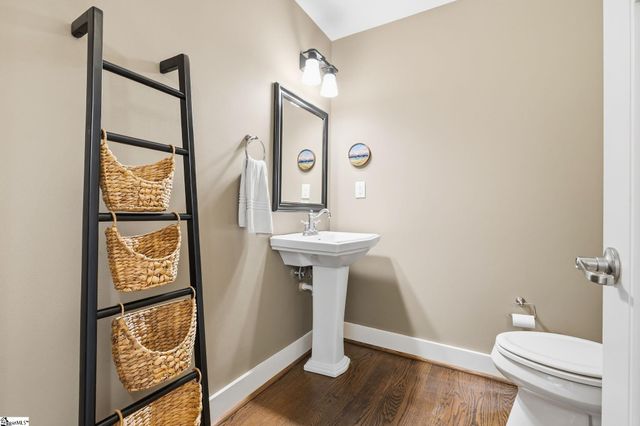 325 Hampton Avenue Unit 106, Greenville, SC 29601
