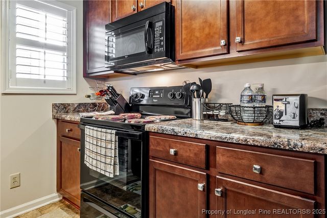 2705 Preston Woods Lane, Fayetteville, NC 28304