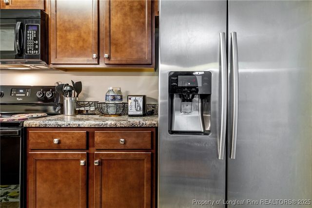 2705 Preston Woods Lane, Fayetteville, NC 28304