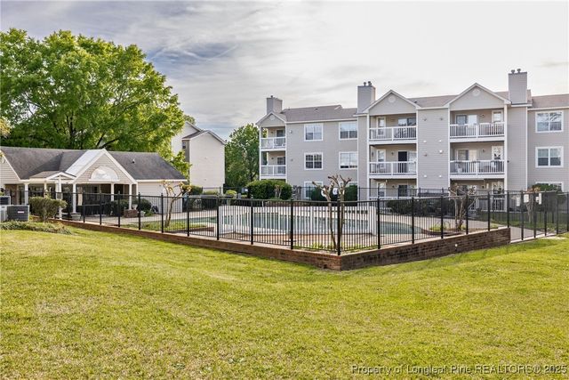 2705 Preston Woods Lane, Fayetteville, NC 28304