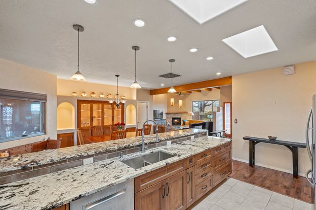 2925 Pueblo Alto, Santa Fe, NM 87507