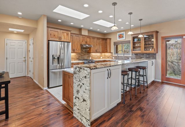 2925 Pueblo Alto, Santa Fe, NM 87507