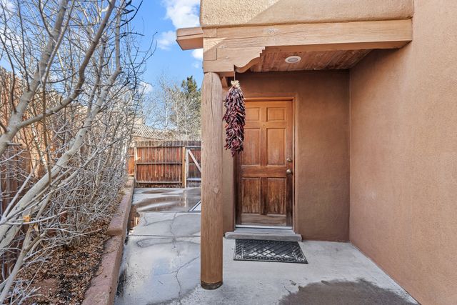 2925 Pueblo Alto, Santa Fe, NM 87507