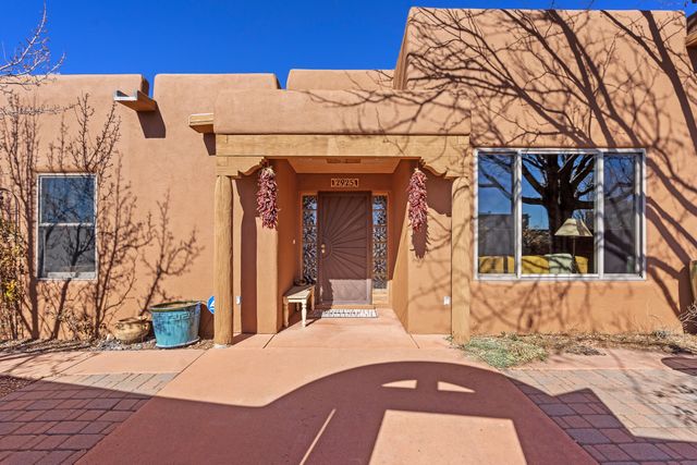 2925 Pueblo Alto, Santa Fe, NM 87507