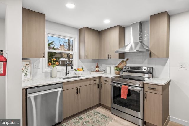 217 GLENVIEW CT, Marlton, NJ 08053