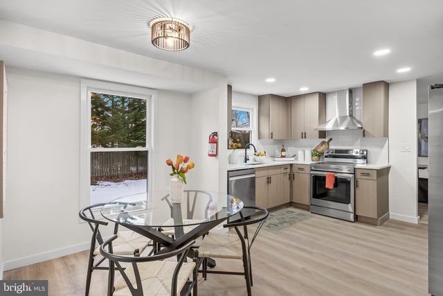 217 GLENVIEW CT, Marlton, NJ 08053