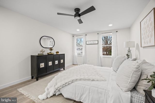 217 GLENVIEW CT, Marlton, NJ 08053