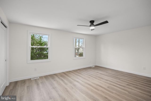 217 GLENVIEW CT, Marlton, NJ 08053